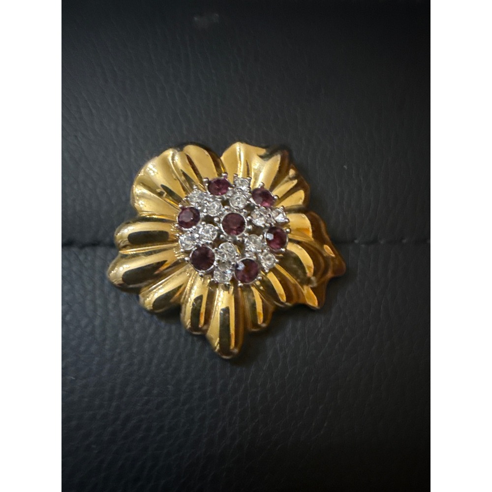 Bold Elegance Vintage Gold Tone Flower Brooch Red Clear Rhinestone Floral Pin